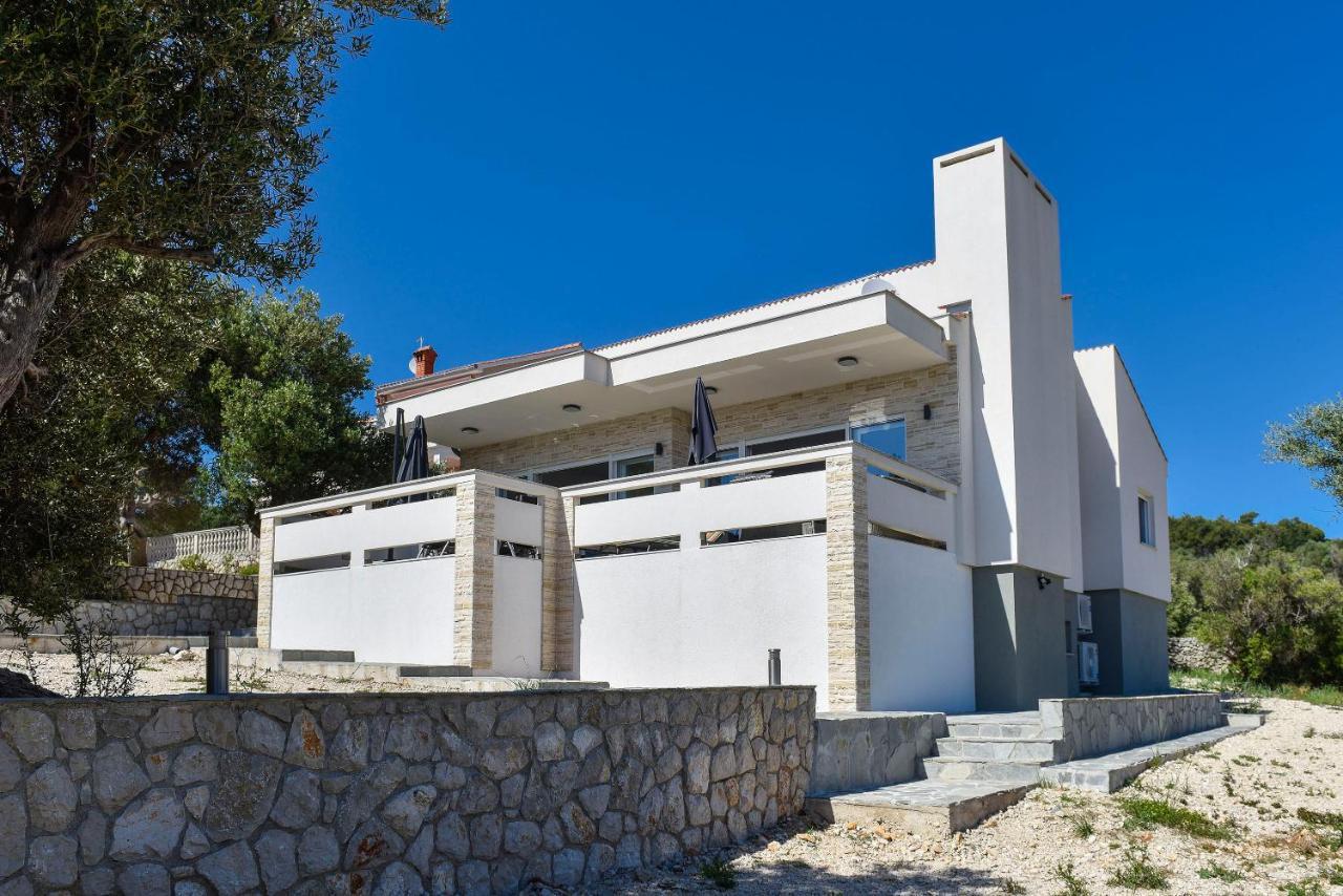 Moderner Bungalow Mit Meerblick Лун Екстер'єр фото