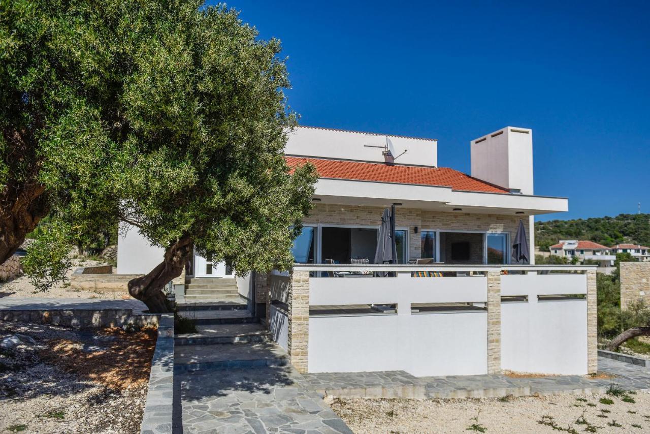 Moderner Bungalow Mit Meerblick Лун Екстер'єр фото